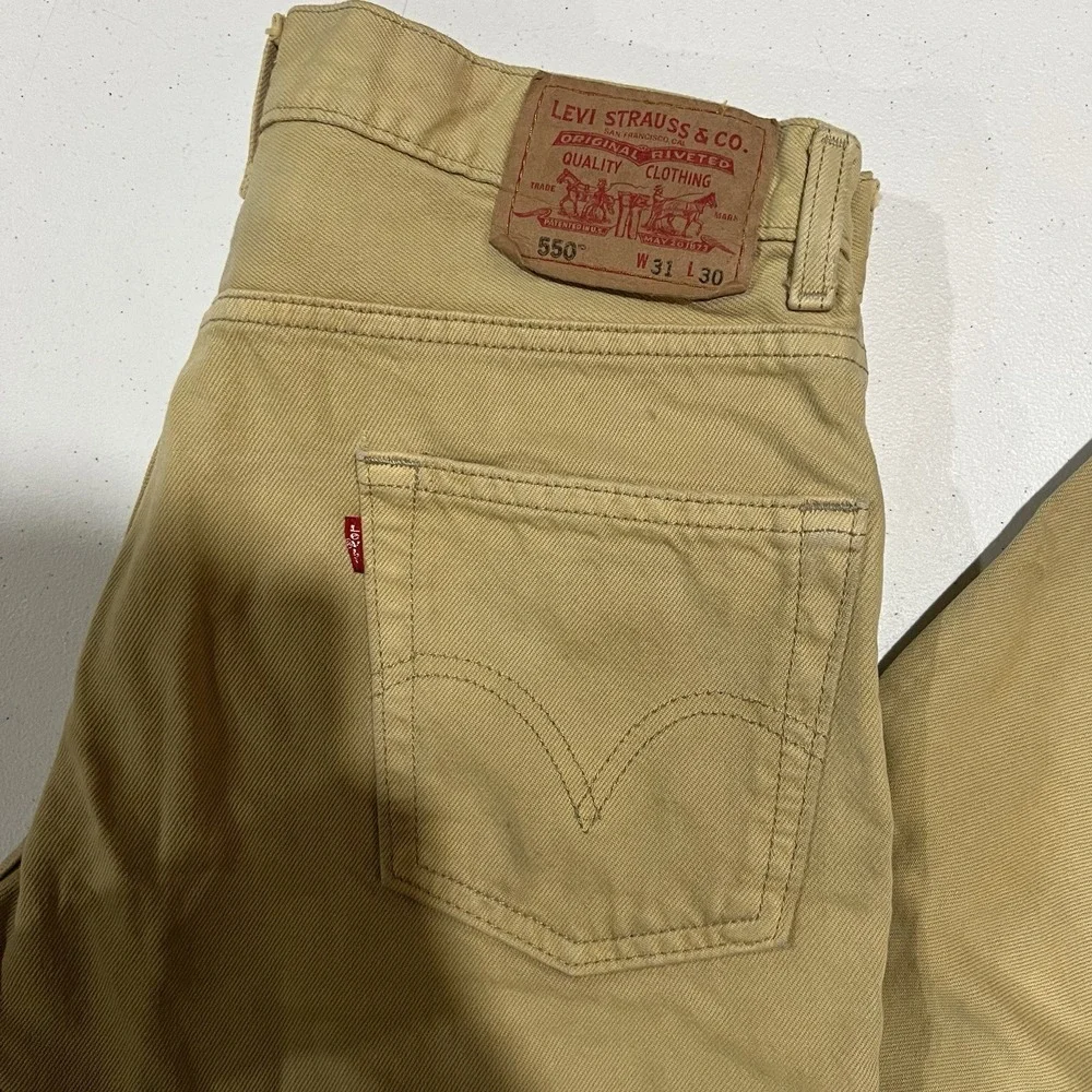 Vintage Levis 550 Jeans Mens 32 Relaxed Fit Y2K Straight Denim 2003 Beige Gold